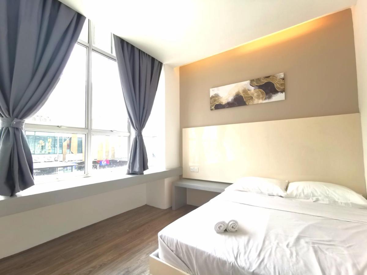 Maco Inn Austin Heights @ยะโฮร์บาห์รู ภายนอก รูปภาพ